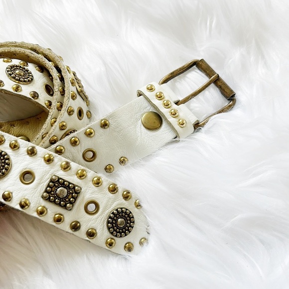 Vintage Accessories - Vintage Soft Leather White Gold Studded Big Buckle Belt Sz 44”